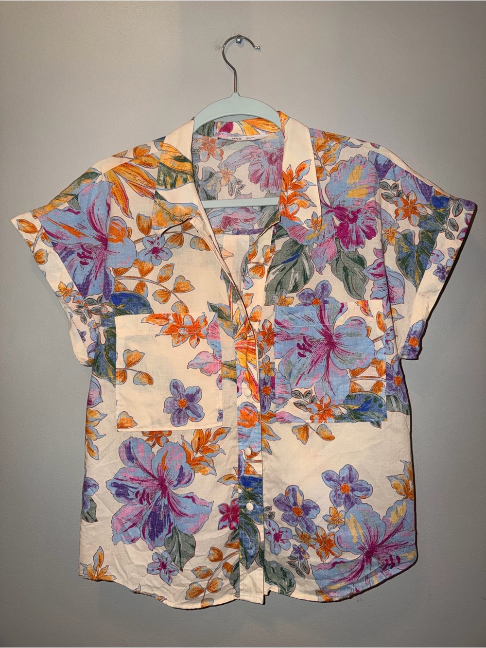 Mango Cream Floral Short Sleeve Button Up Shirt Top Blouse Pockets Size 6